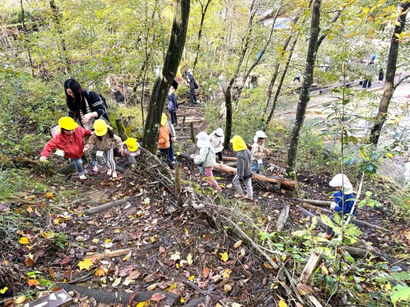 素足で大地と対話します