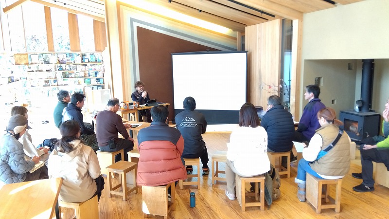 参加者全員での自己紹介