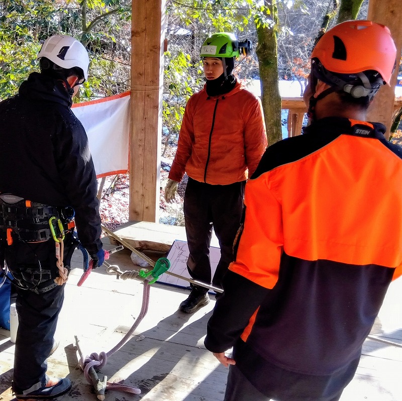 事前にブロックの付け方などを模索する参加者