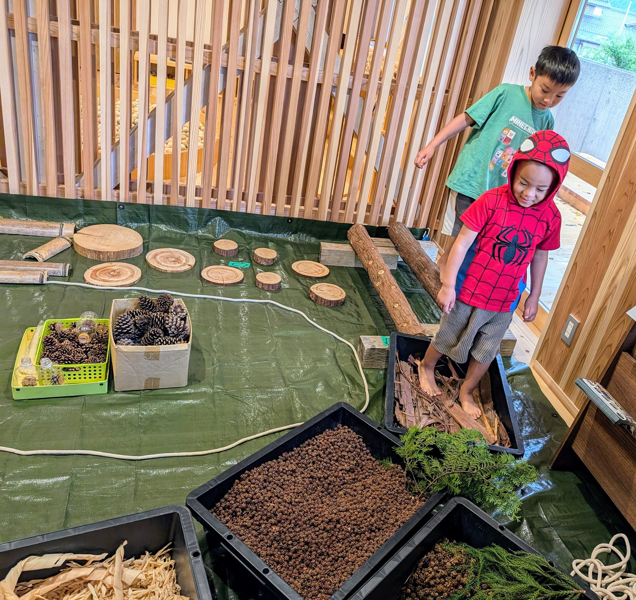 森の出番（morino de van）『なかつがわ 森の木遊館』に出前 – モリノス