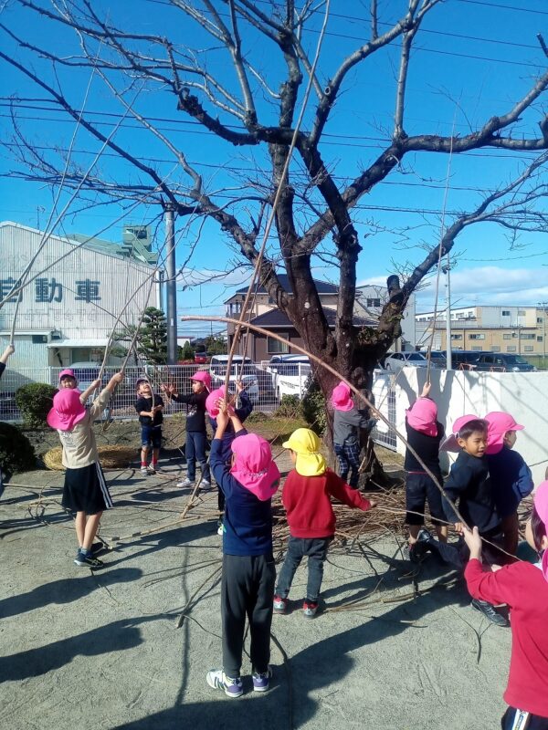 誰が一番高い所にタッチできたかな