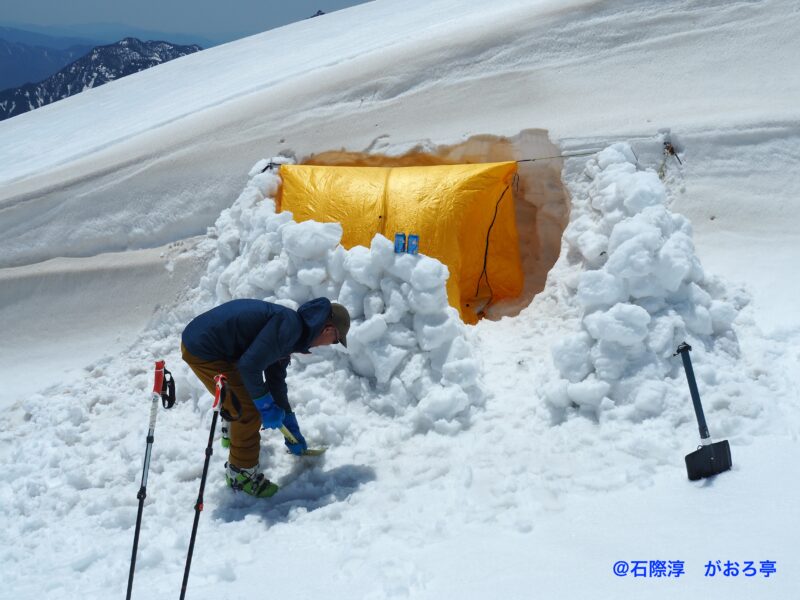雪中ビバーク