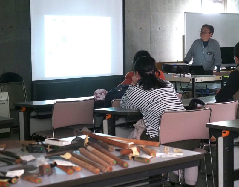 鹿熊勤さんによる講義風景-