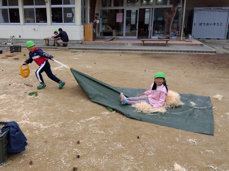 魔法のじゅうたん、ソファ付き