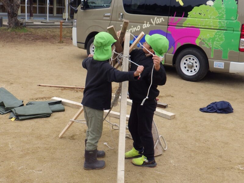 さっそく何かを作り始めます