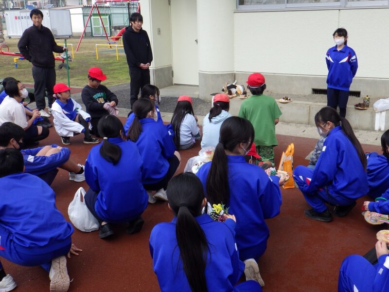 「今日のめあて、『楽しく自然と触れる』ができた！」