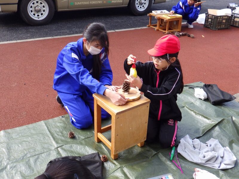 7年生のサポートと、3年生の集中力。木も人も繋がる。