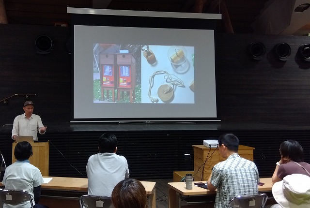 コロナ禍から生まれた木工品ガチャ